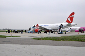 Výroční let Airbusu A319 na brněnském letišti